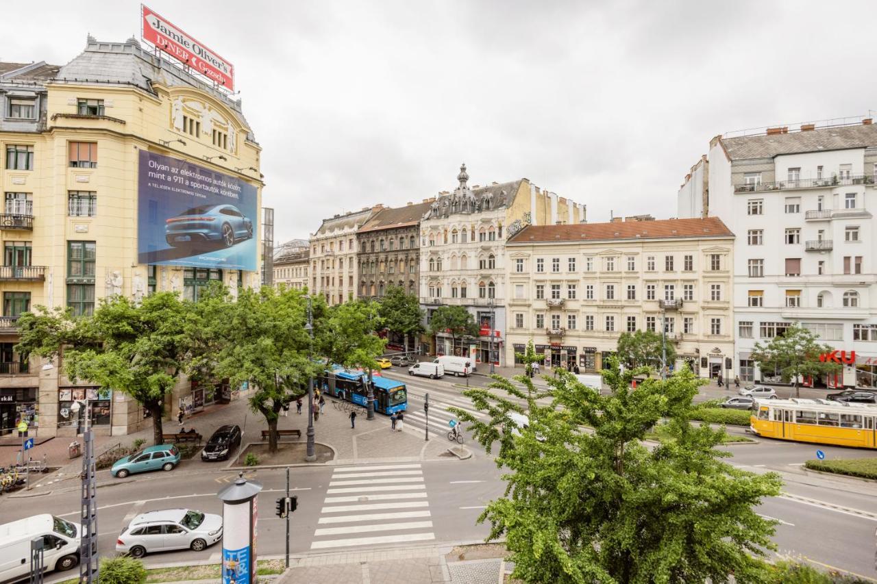 Elegant Apartment In Super Central Location Budapest Exterior photo